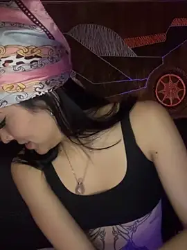 Snapshot of MamiSoft420 chatting on March 2026 01:24:01 AM MamiSoft420 online show from March 2026 01:24:01 AM