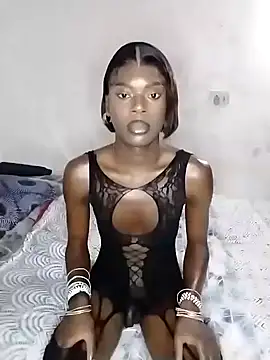 Chocolate Queenxx03 online show from May 2026 12:18:02 AM