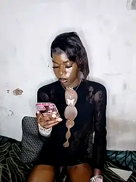 Chocolate Queenxx03 online show from February 2026 10:32:01 PM