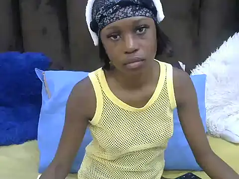 sweetcoco240 online show from January 2026 06:50:01 AM