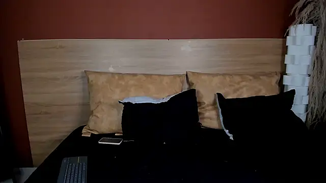 scarlett25   online show from February 2026 08:07:01 PM