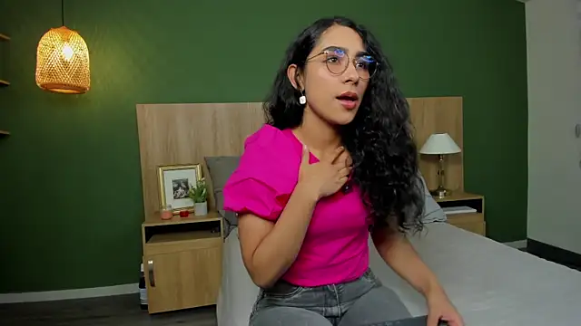 scarlett25   online show from April 2026 07:58:02 PM