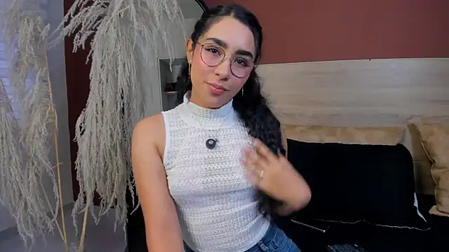 scarlett25   online show from March 2026 08:24:02 PM