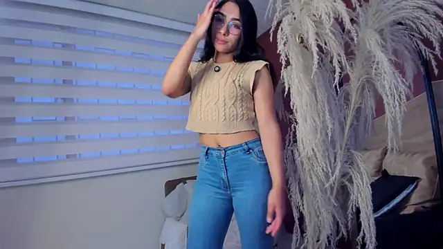 scarlett25   online show from March 2026 07:57:02 PM