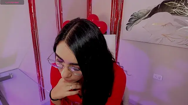 scarlett25   online show from February 2026 12:49:01 PM