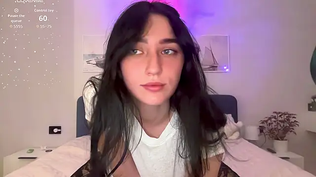 kiorrra online show from July 2026 09:44:01 PM