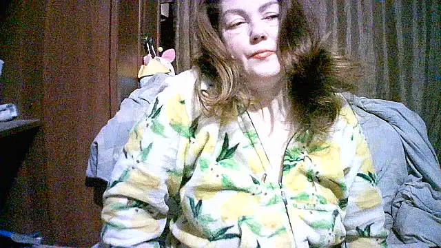 Russian Lara online show from March 2026 03:04:01 PM