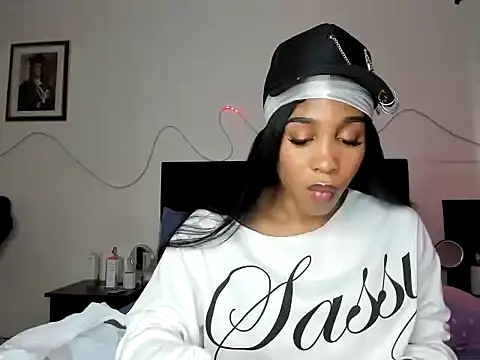 Snapshot of YourDreamReal chatting on February 2026 06:02:02 PM YourDreamReal online show from February 2026 06:02:02 PM