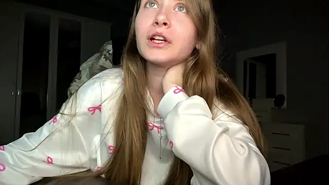 Iuckystar19 online show from March 2026 06:54:01 PM
