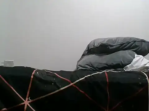 Snapshot of MRdxxx444 chatting on May 2026 05:11:02 PM MRdxxx444 online show from May 2026 05:11:02 PM