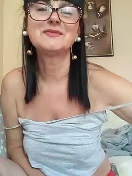 AliceSwan57 online show from June 2026 06:40:01 AM