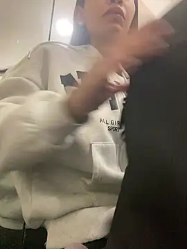 JuliaaVega online show from February 2026 01:12:01 PM