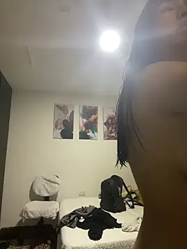 JuliaaVega online show from March 2026 11:27:02 AM