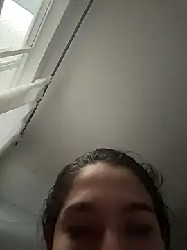JuliaaVega online show from May 2026 11:39:01 AM