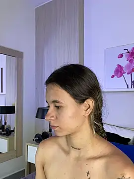 Snapshot of JuliaColemann chatting on July 2026 12:01:01 PM JuliaColemann online show from July 2026 12:01:01 PM
