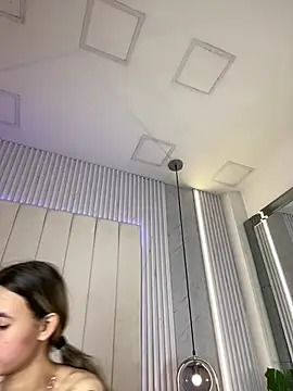 JuliaColemann online show from March 2026 12:05:01 PM