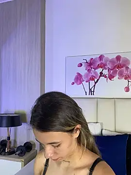 Snapshot of JuliaColemann chatting on July 2026 12:05:02 PM JuliaColemann online show from July 2026 12:05:02 PM