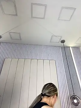 JuliaColemann online show from March 2026 12:05:01 PM