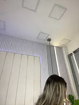 JuliaColemann online show from April 2026 11:56:02 AM