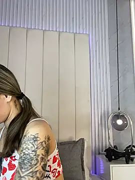 JuliaColemann online show from March 2026 12:11:02 PM