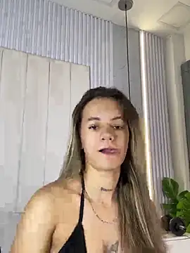 JuliaColemann online show from May 2026 10:57:01 AM
