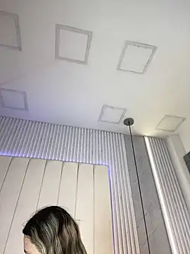 JuliaColemann online show from March 2026 12:02:02 PM