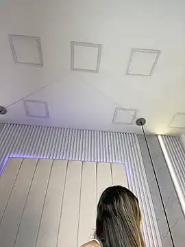 JuliaColemann online show from February 2026 12:05:02 PM