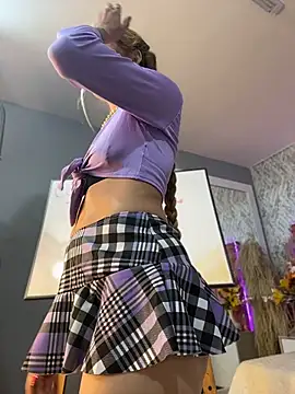 chiarabonds online show from May 2026 06:01:01 PM