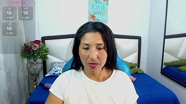 Miia Rosee  online show from March 2026 11:43:02 PM