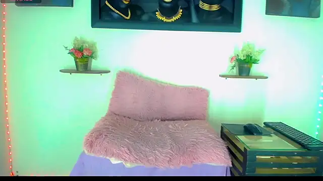 Tatoo Noah online show from February 2026 01:12:01 PM