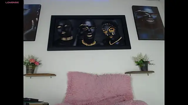 Tatoo Noah online show from April 2026 01:25:01 PM