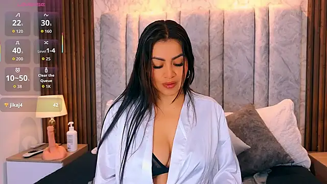 naomy smithxx online show from March 2026 10:45:01 AM