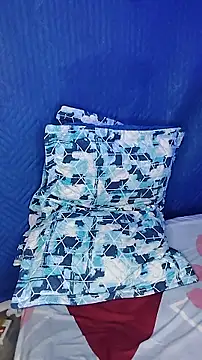 juanmaur22 online show from February 2026 11:01:02 PM