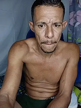 juanmaur22 online show from February 2026 03:00:01 PM