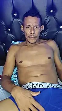 juanmaur22 online show from February 2026 11:07:01 AM