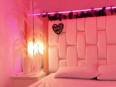 StefanyCondia online show from February 2026 06:19:02 PM