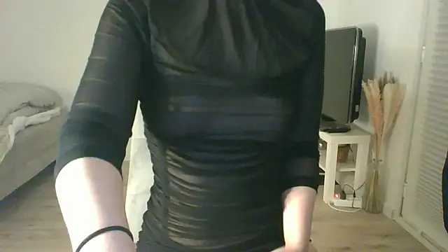 Noira xxx online show from March 2026 07:45:02 PM