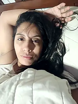 LizaLorini online show from April 2026 01:23:02 PM