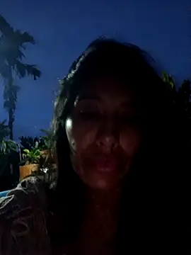 Snapshot of LizaLorini chatting on April 2026 12:17:02 AM LizaLorini online show from April 2026 12:17:02 AM