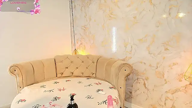 tifanibrown online show from February 2026 12:21:01 PM