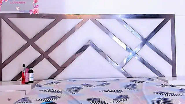 tifanibrown online show from February 2026 01:23:01 PM