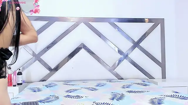 tifanibrown online show from February 2026 01:13:01 PM