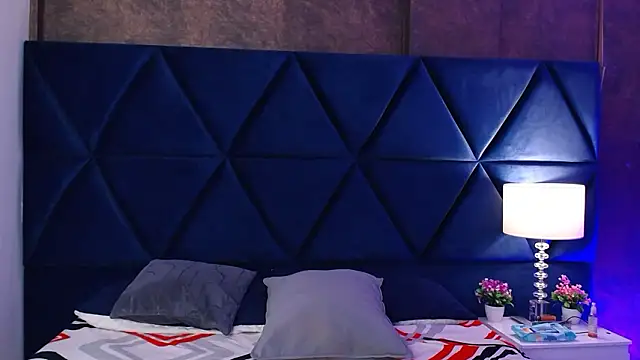 Logan Woods online show from February 2026 08:28:01 AM