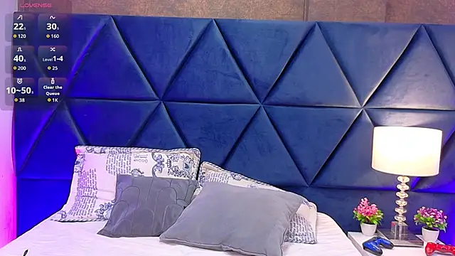 Logan Woods online show from February 2026 09:31:01 AM