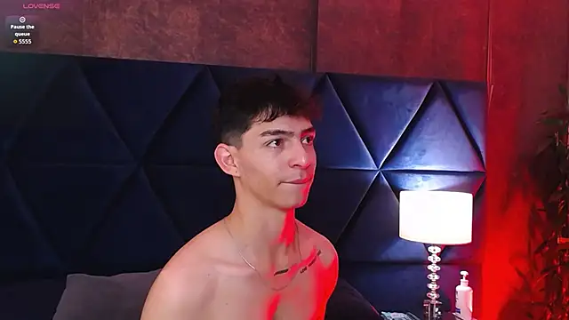 Logan Woods online show from March 2026 05:09:02 PM