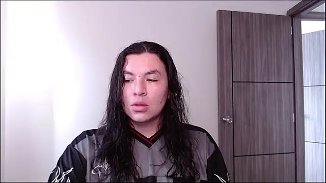 Snapshot of Yigolo__ chatting on July 2026 02:38:01 PM Yigolo online show from July 2026 02:38:01 PM