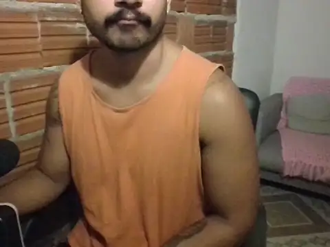 Snapshot of moreno18rn chatting on April 2026 11:15:01 AM moreno18rn online show from April 2026 11:15:01 AM