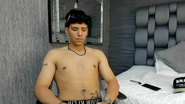 Tobias Vega online show from April 2026 03:51:02 PM