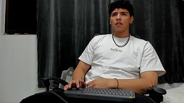 Tobias Vega online show from March 2026 09:20:01 AM