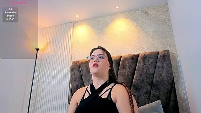 zoe hugeboobs online show from February 2026 12:05:01 PM